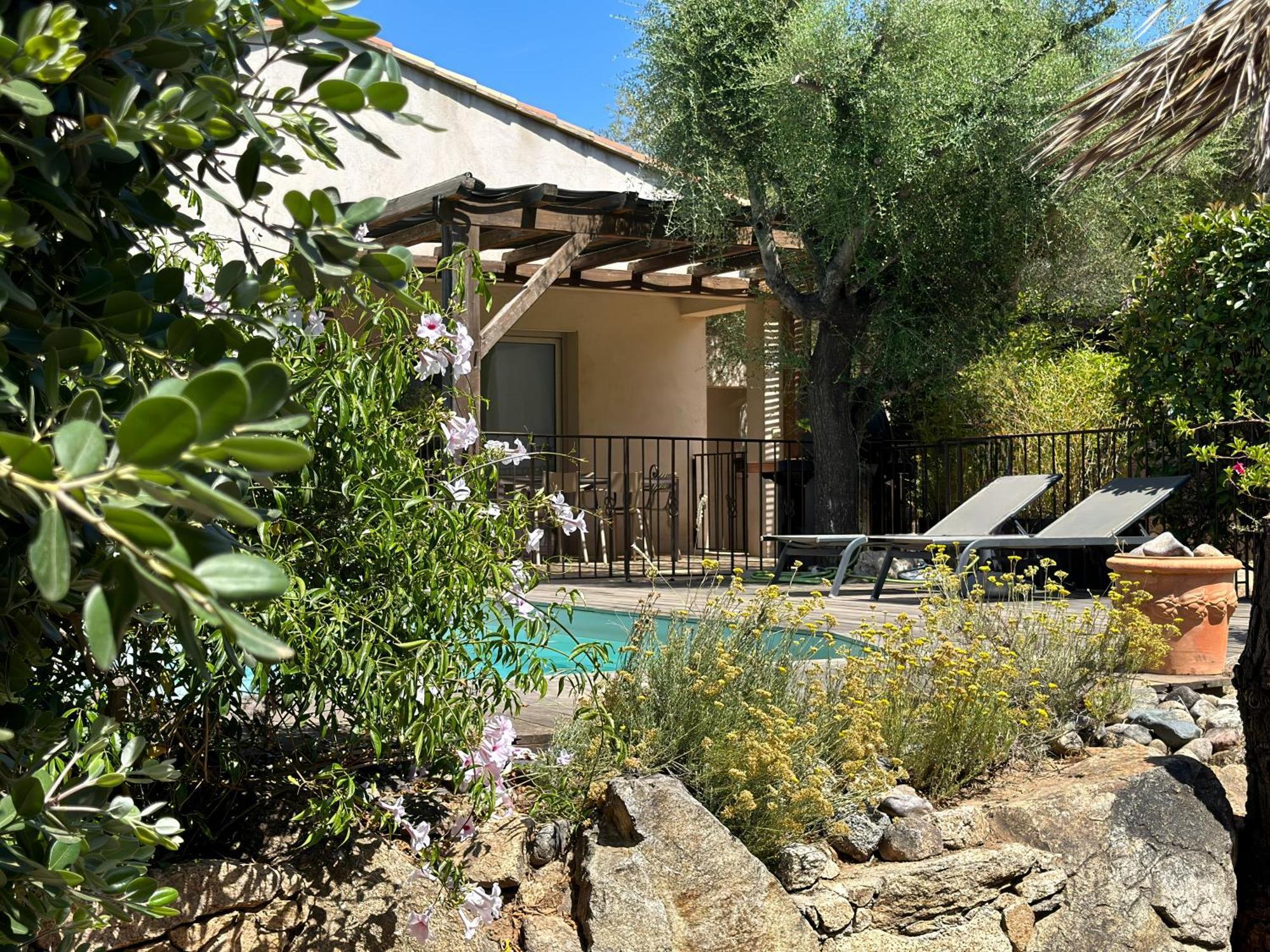 Domaine Celia Villa *