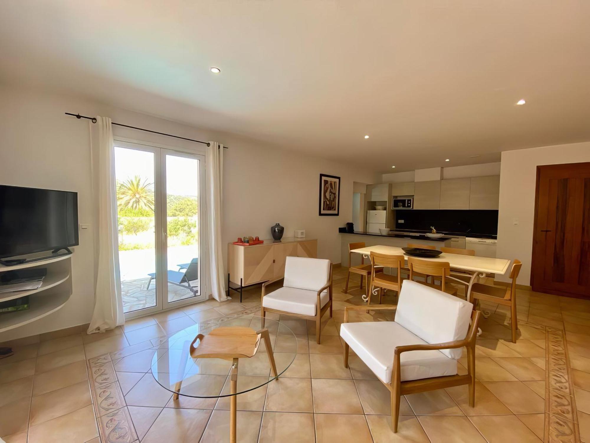 Domaine Celia Villa *
